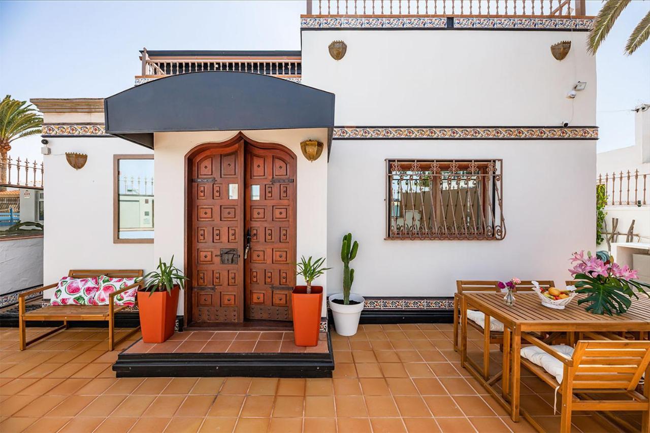 Villa Corralejo Bay Beachfront Corralejo By Holidays Home Eksteriør bilde